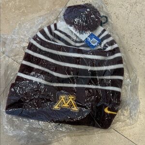 Nike Minnesota golden gophers winter ski snow hat beannie